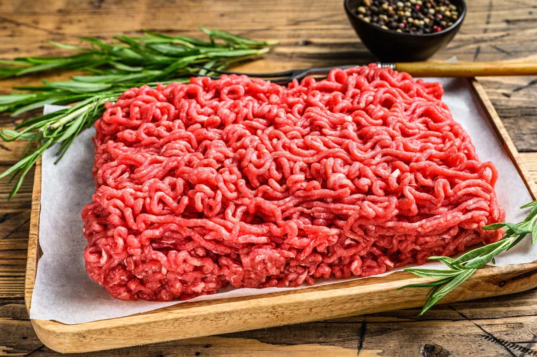 Salmonella Outbreak in Illinois Linked to Ground Beef: An Investigation in Progress